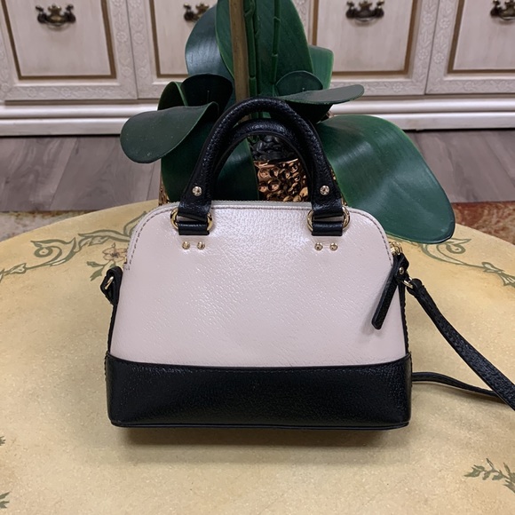 Kate Spade Black and Cream Leather Small Crossbody Purse - Picture 5 of 16
